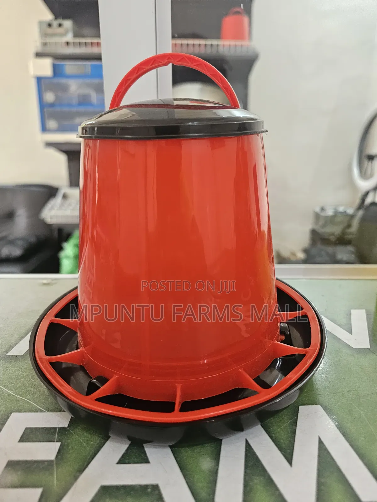 1.5kg Poultry Feeder