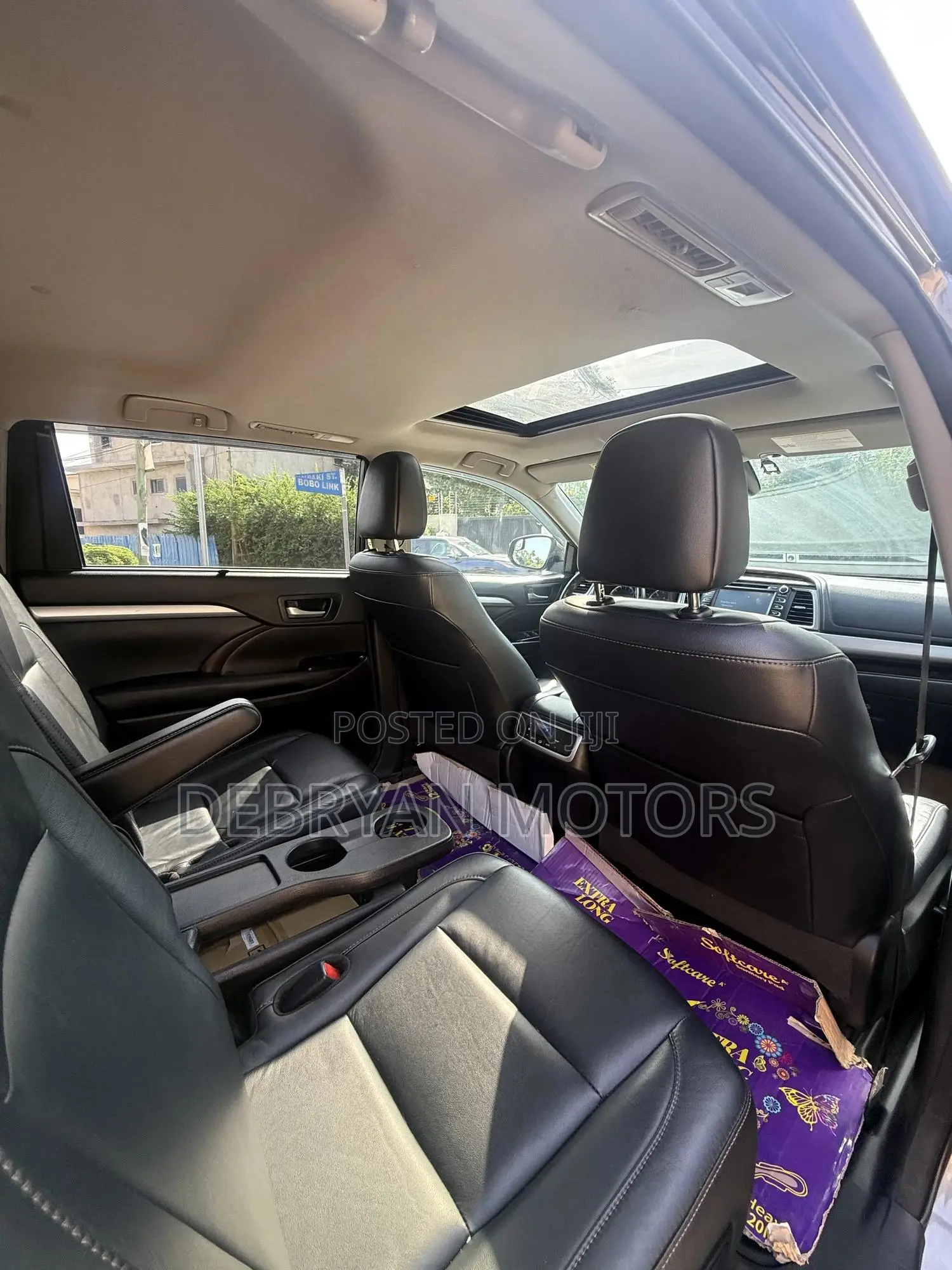 Toyota Highlander XLE 4x4 V6 (3.5L 6cyl 8A) 2018 Gray
