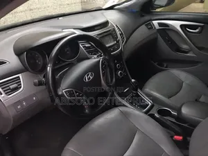 Hyundai Elantra 2014 Red