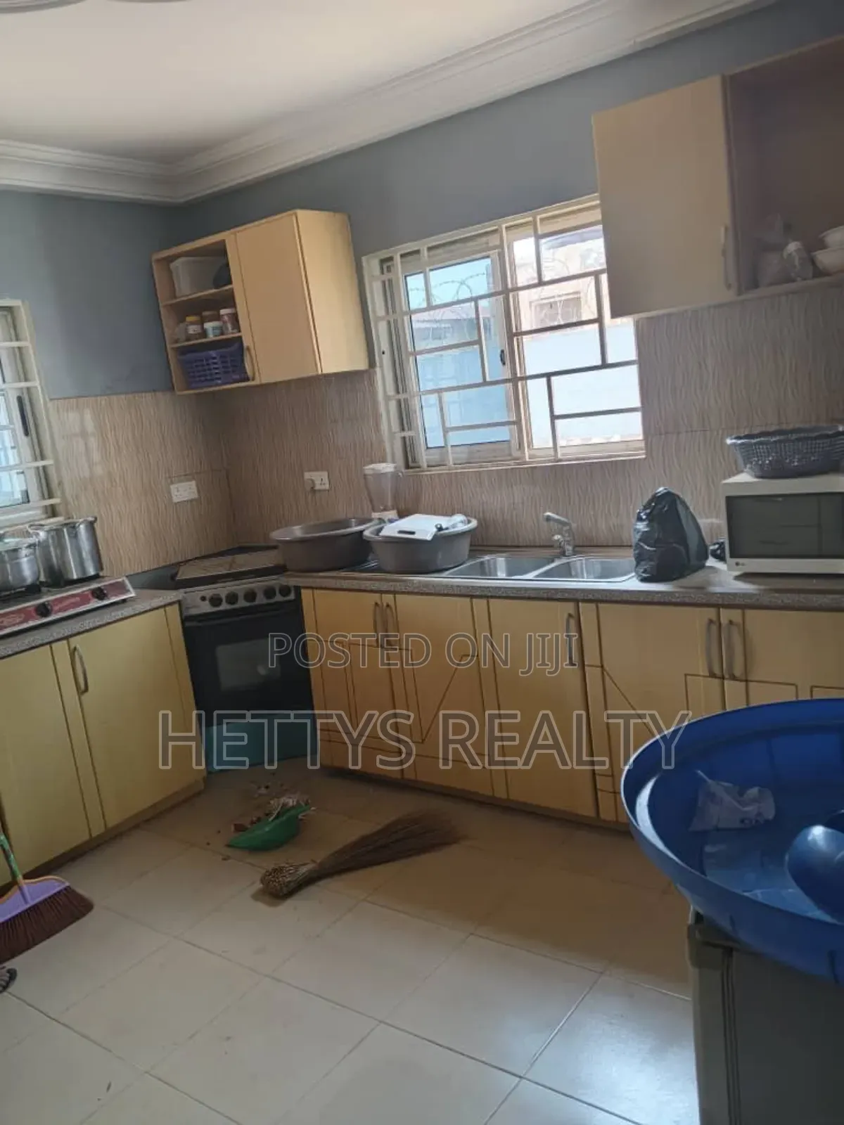 4bdrm House in Oyarifa for sale