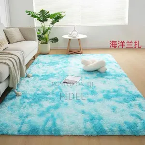 Fluffy Center Carpet