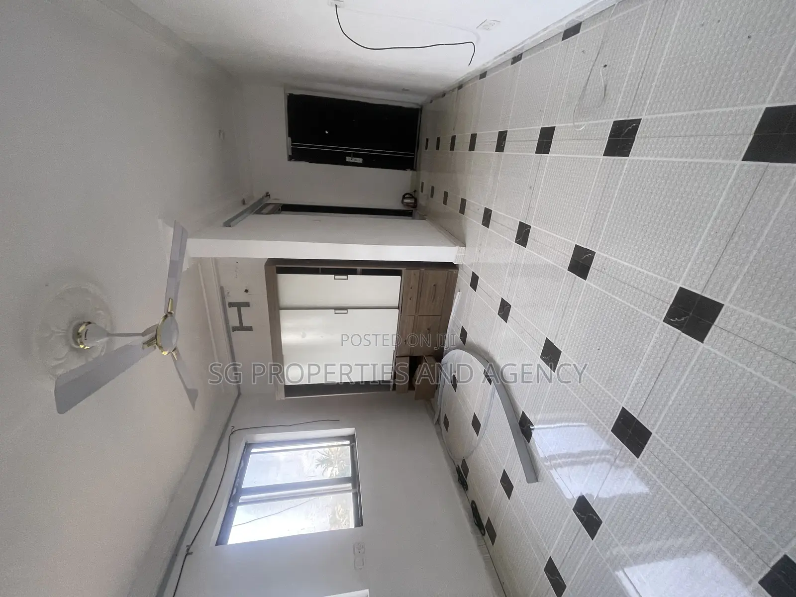 2bdrm Apartment in Lashibi, Sakumono for rent