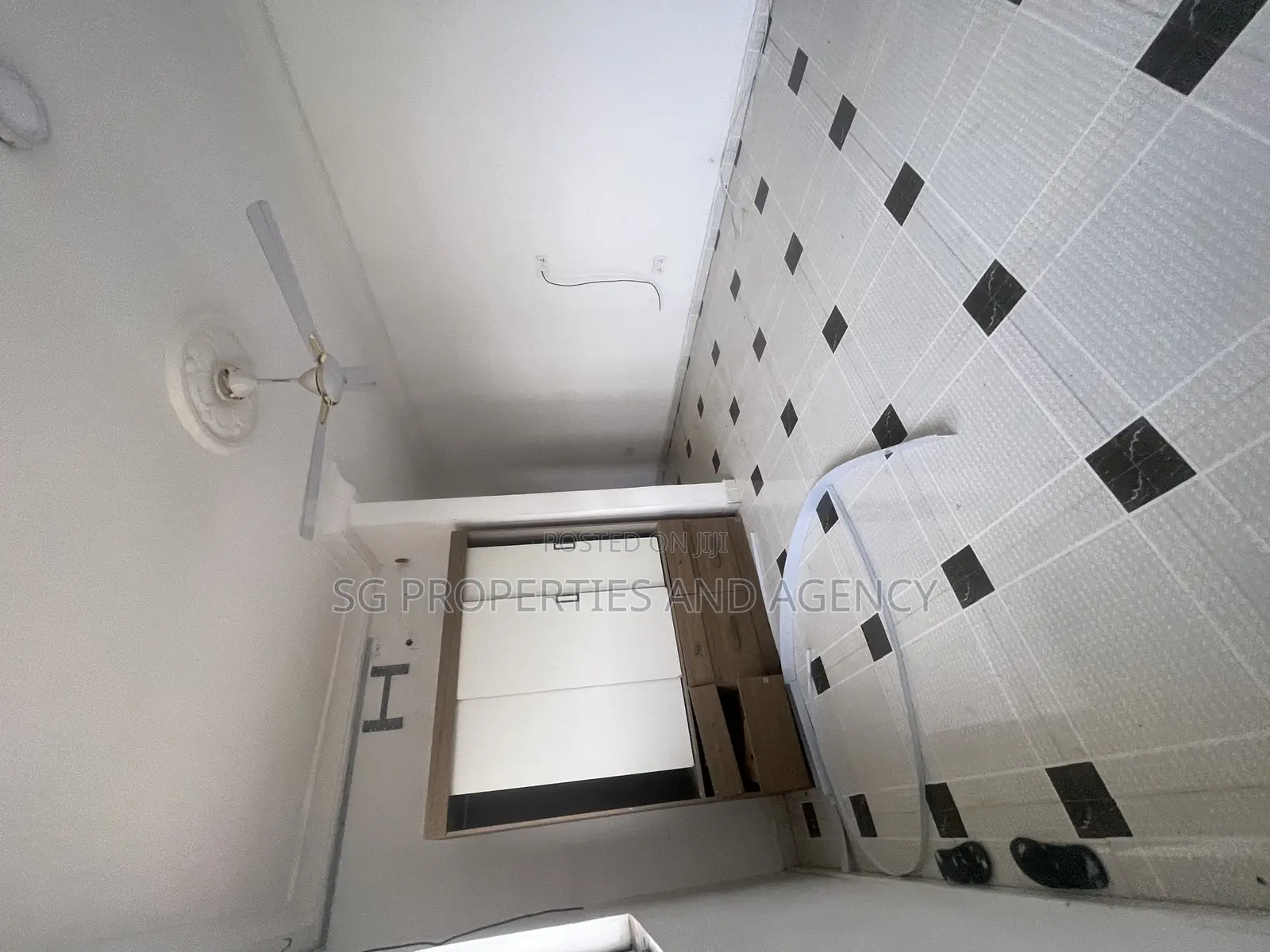 2bdrm Apartment in Lashibi, Sakumono for rent