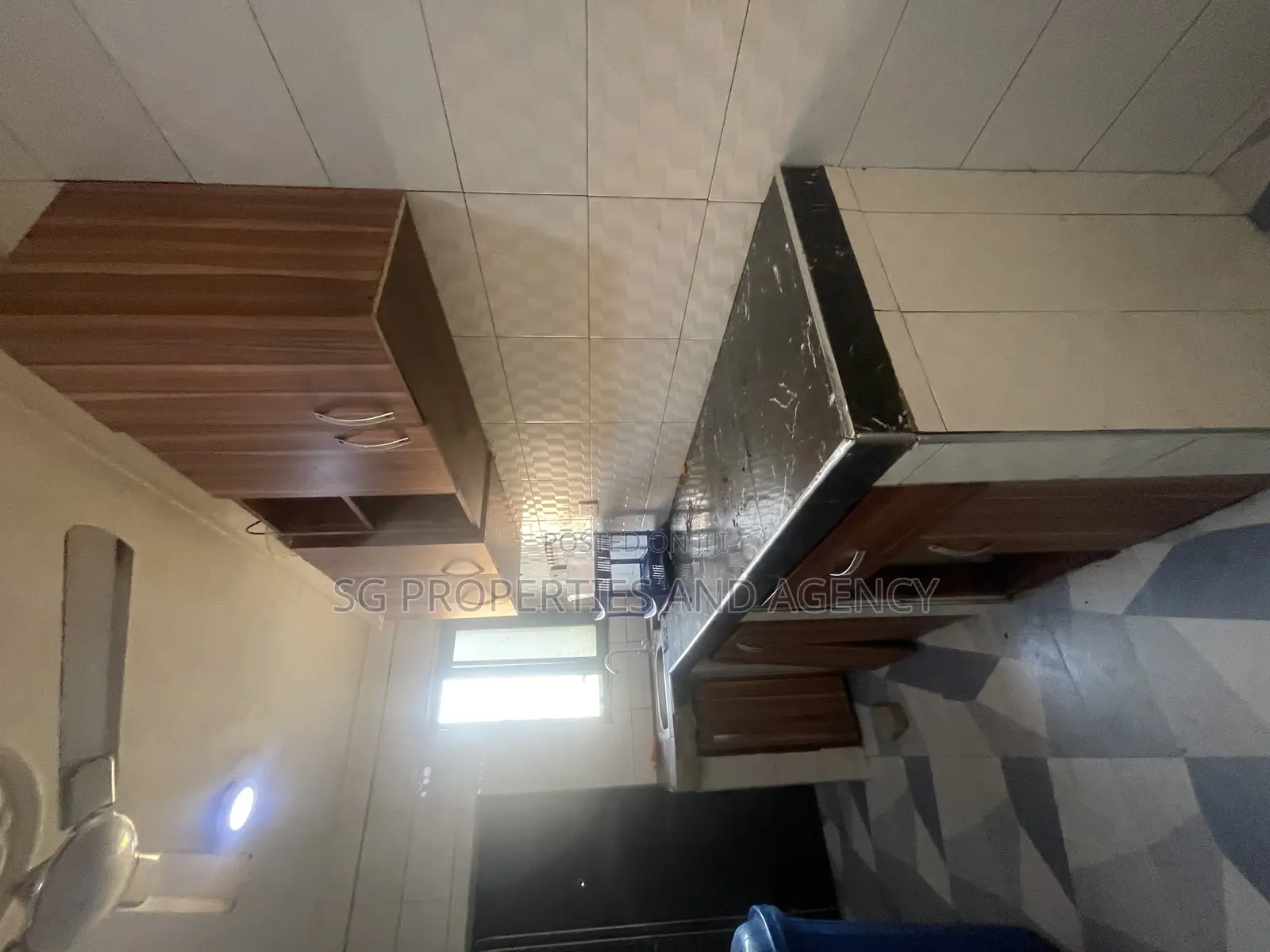 2bdrm Apartment in Lashibi, Sakumono for rent