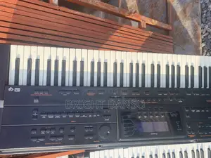 Roland G-800