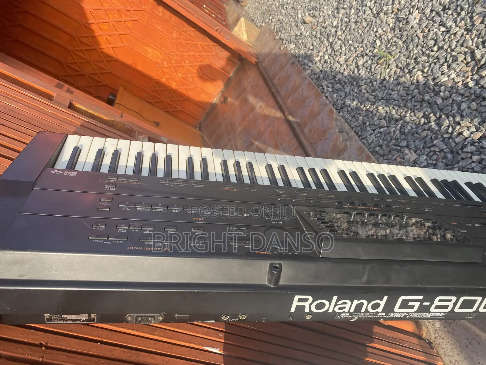 Roland G-800