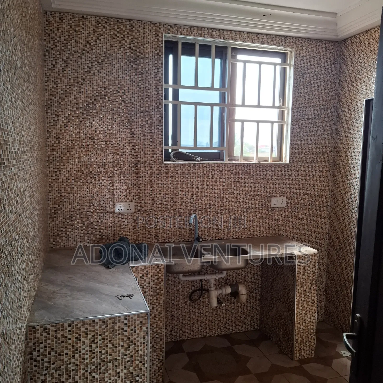 2bdrm Apartment in Sokoban, Kumasi Metropolitan for rent
