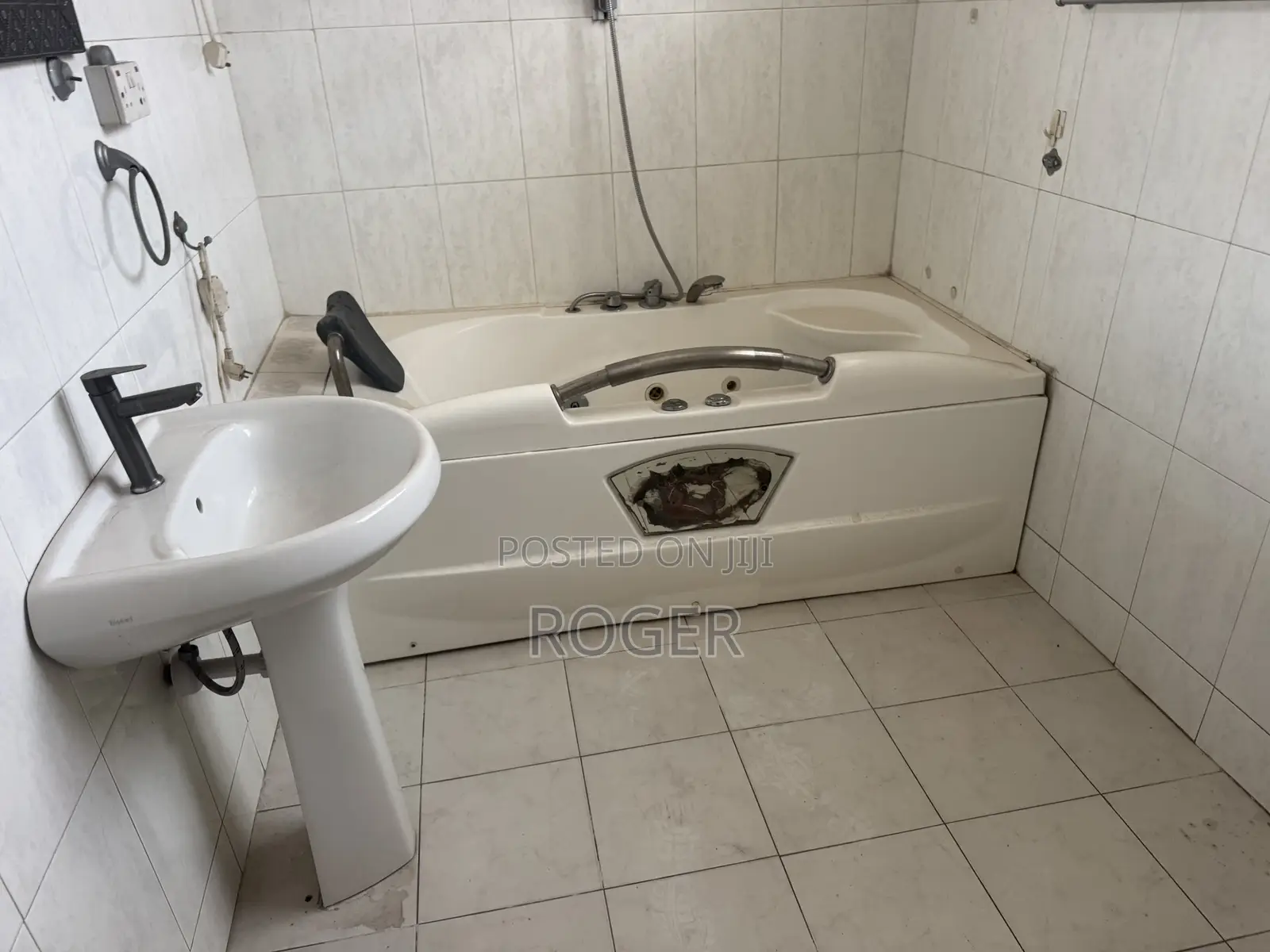 4bdrm House in Achimota, Neoplan for rent