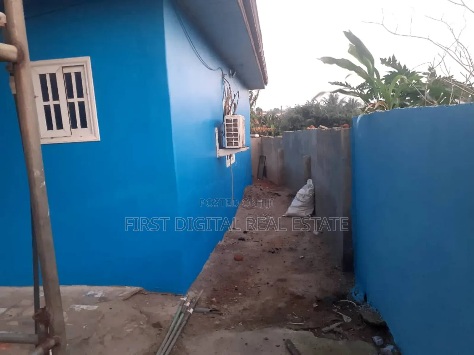 5bdrm Apartment in First Digital Real, Kasoa for sale