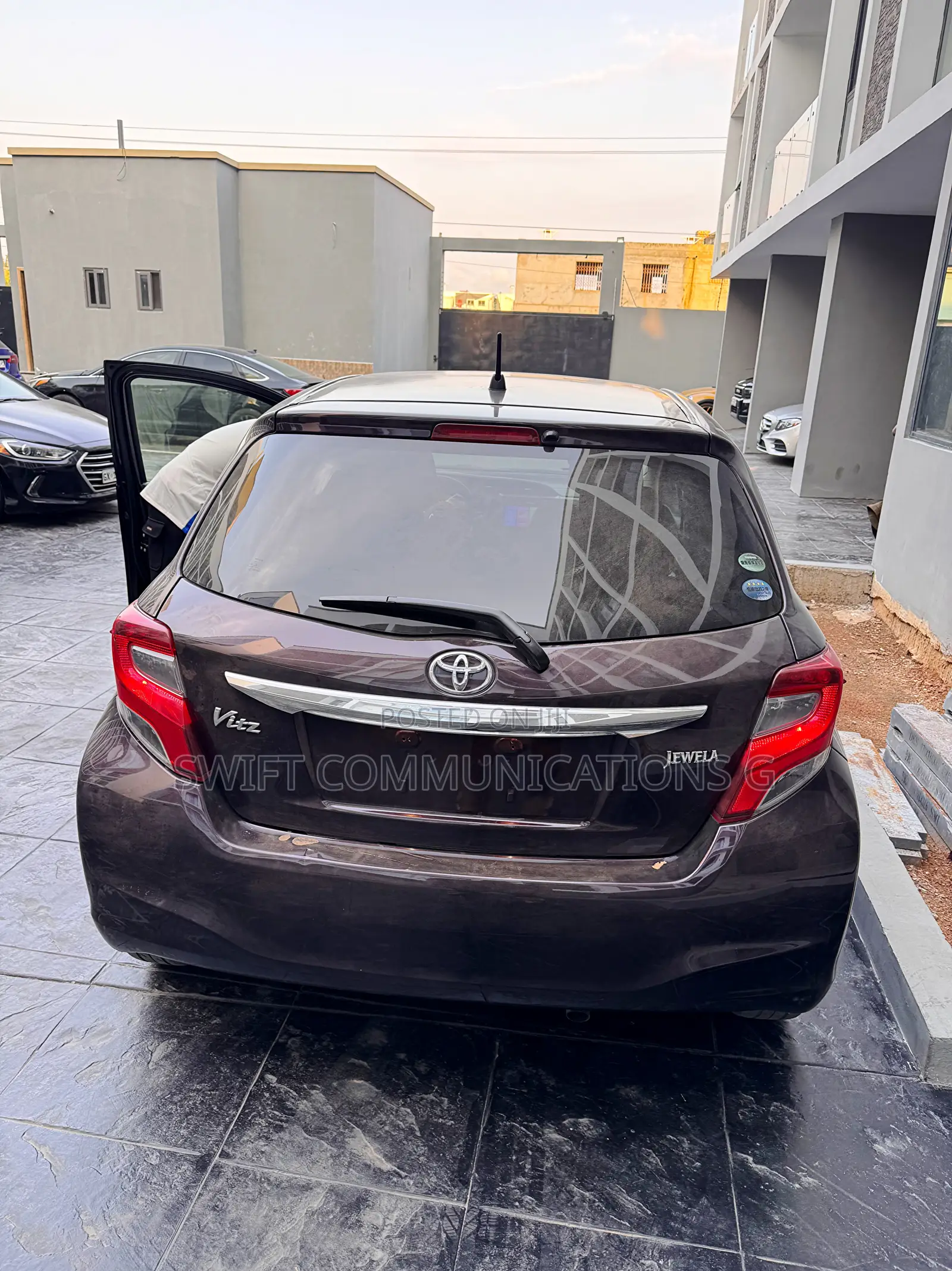 Toyota Vitz 1.5 FWD 3dr 2015 Purple
