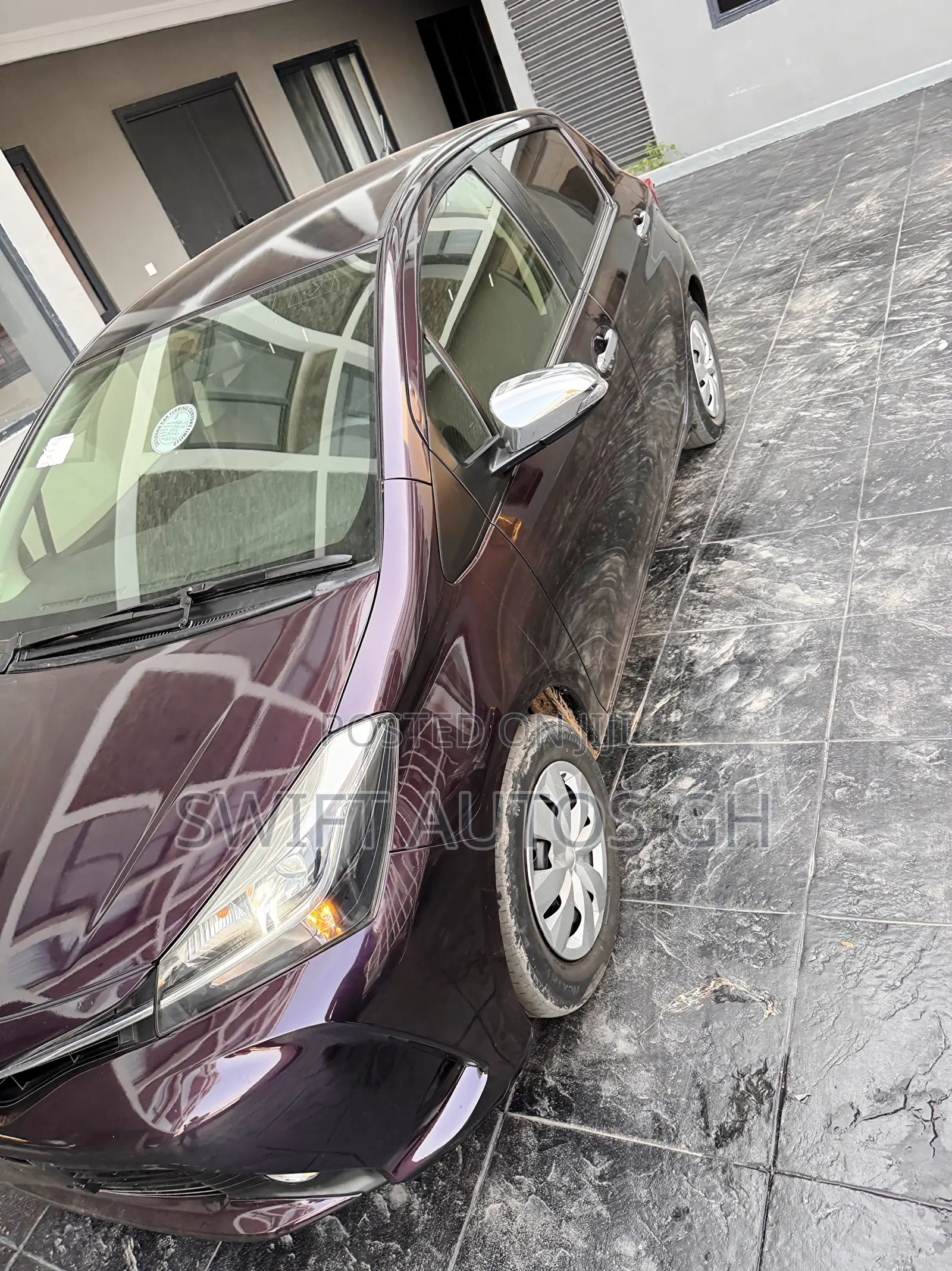 Toyota Vitz 1.5 FWD 3dr 2015 Purple