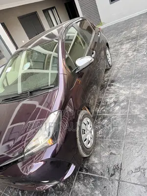 Toyota Vitz 1.5 FWD 3dr 2015 Purple