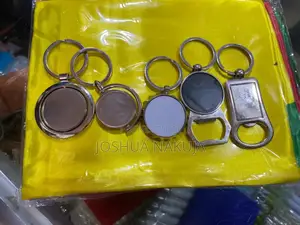 Metal Keyholder Opener