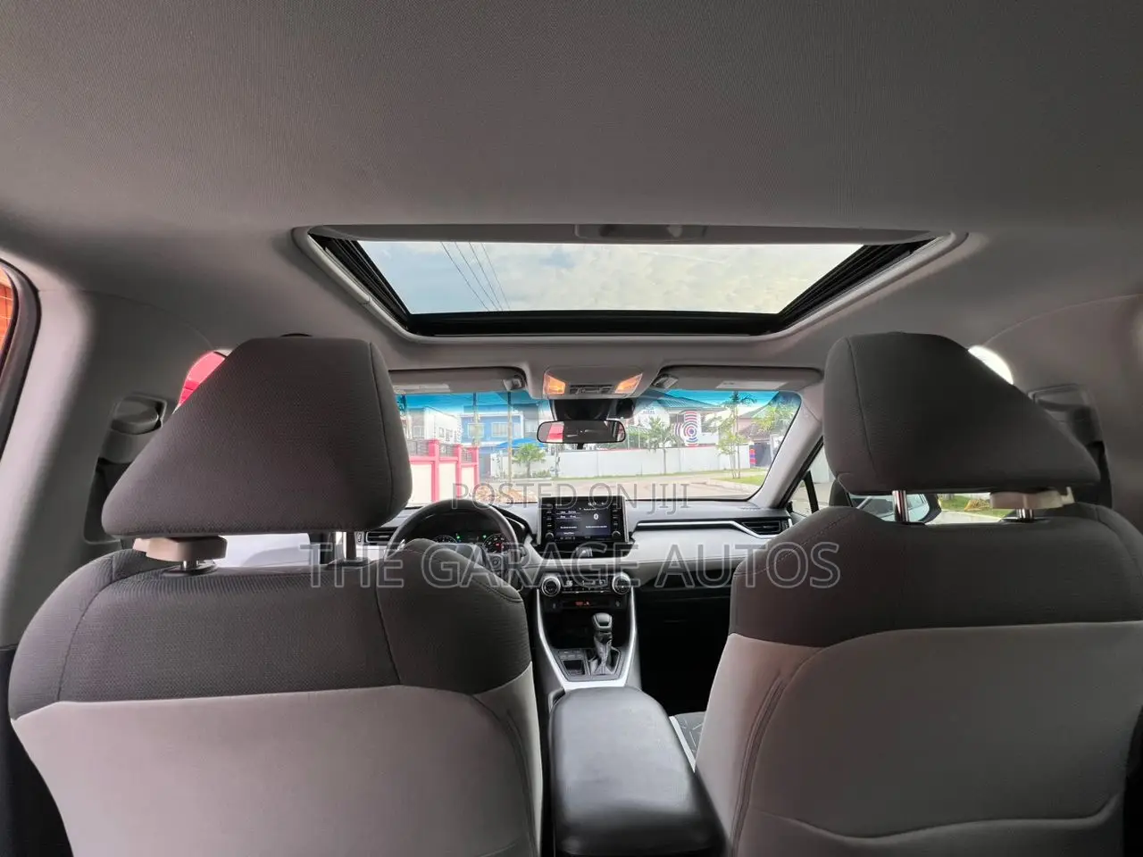 Toyota RAV4 XLE AWD 2020 Gray