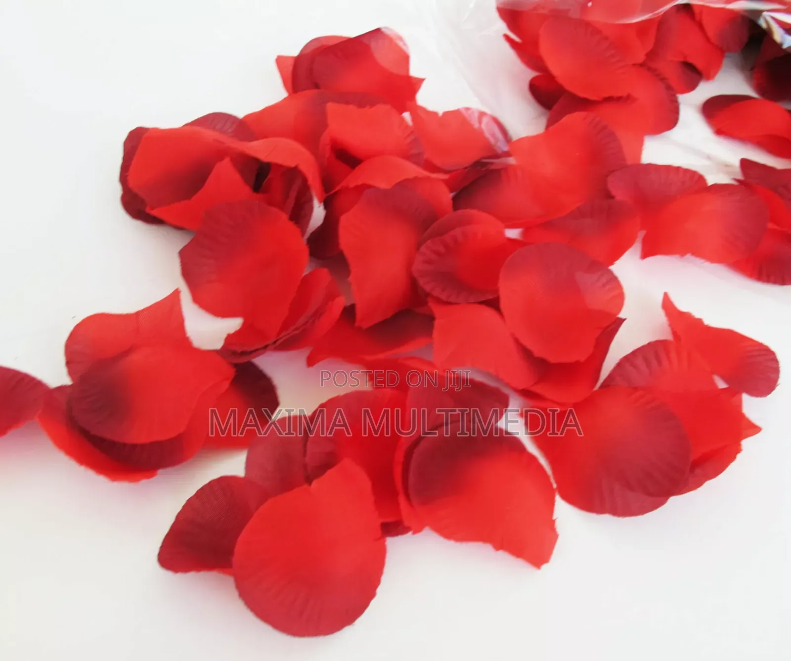 Artificial Rose Petals