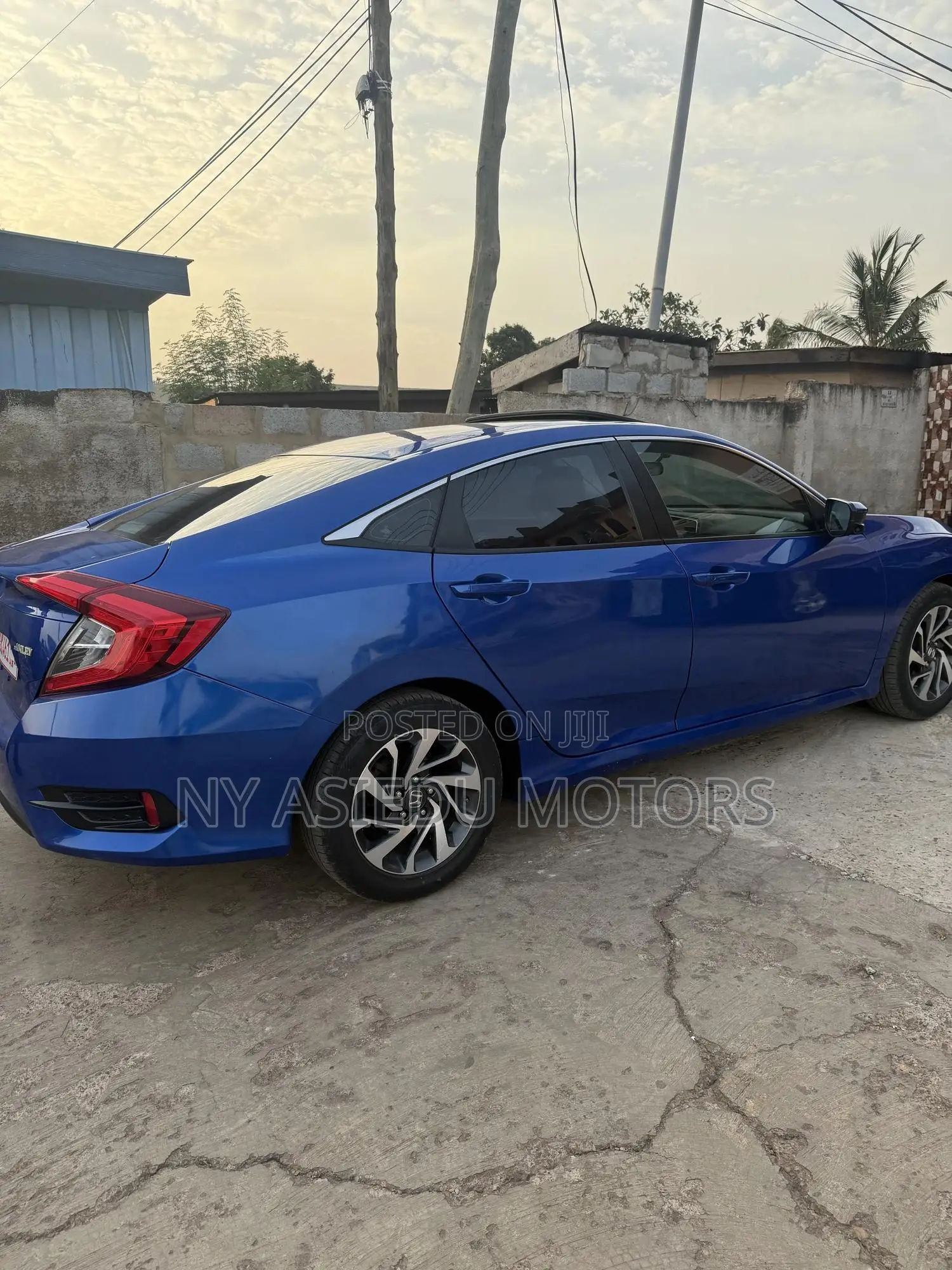 Honda Civic EX 4dr Sedan (1.5L 4cyl) 2016 Blue