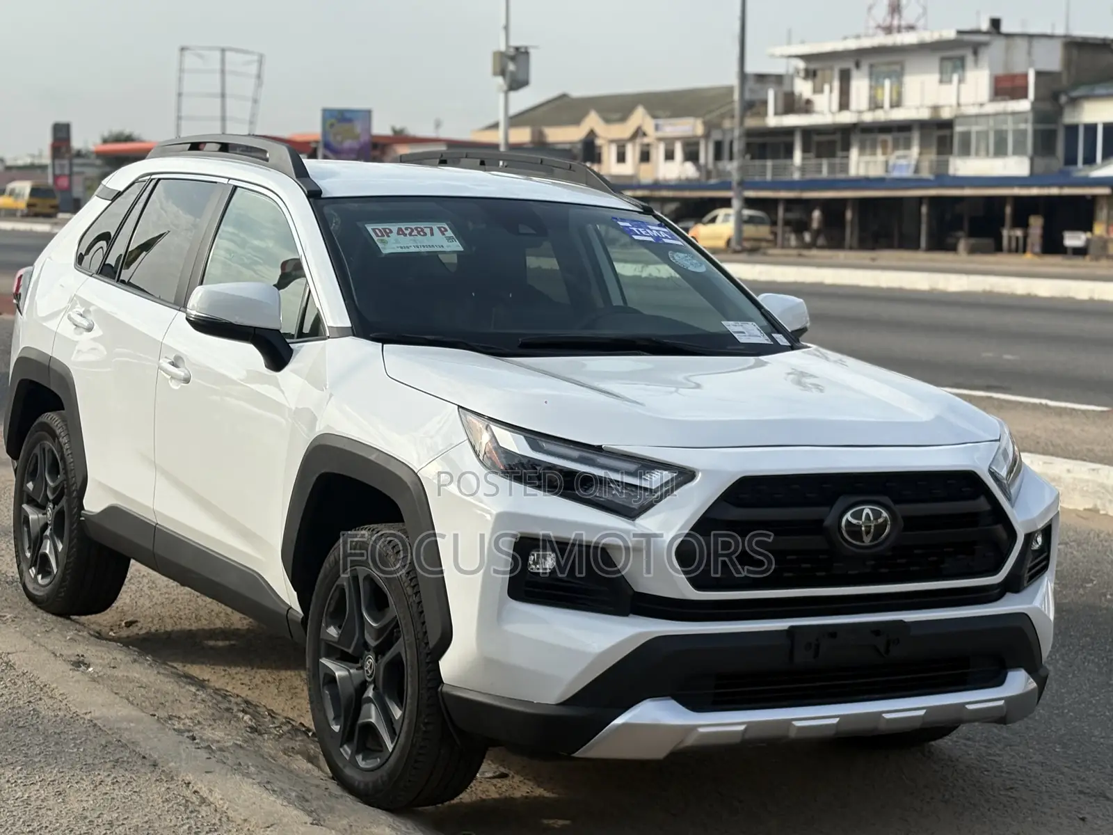 Toyota RAV4 2024 White