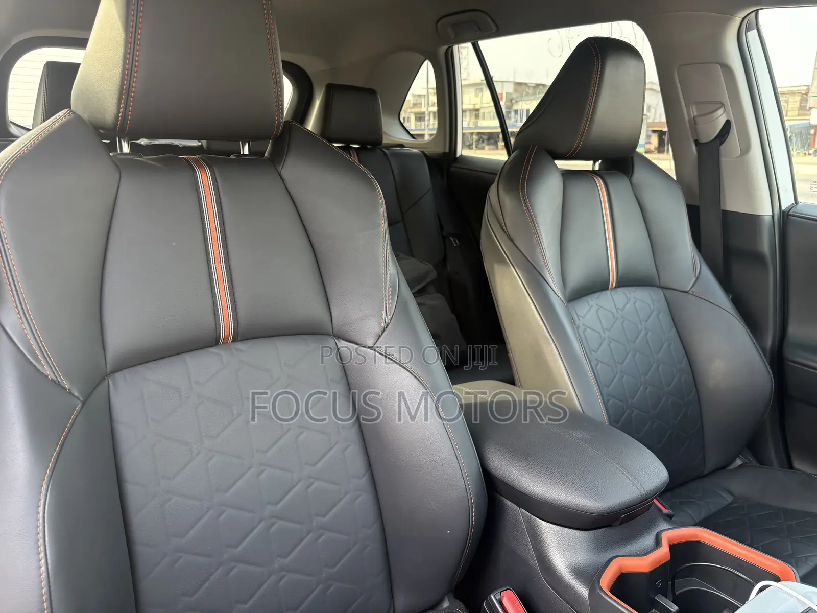 Toyota RAV4 2024 White