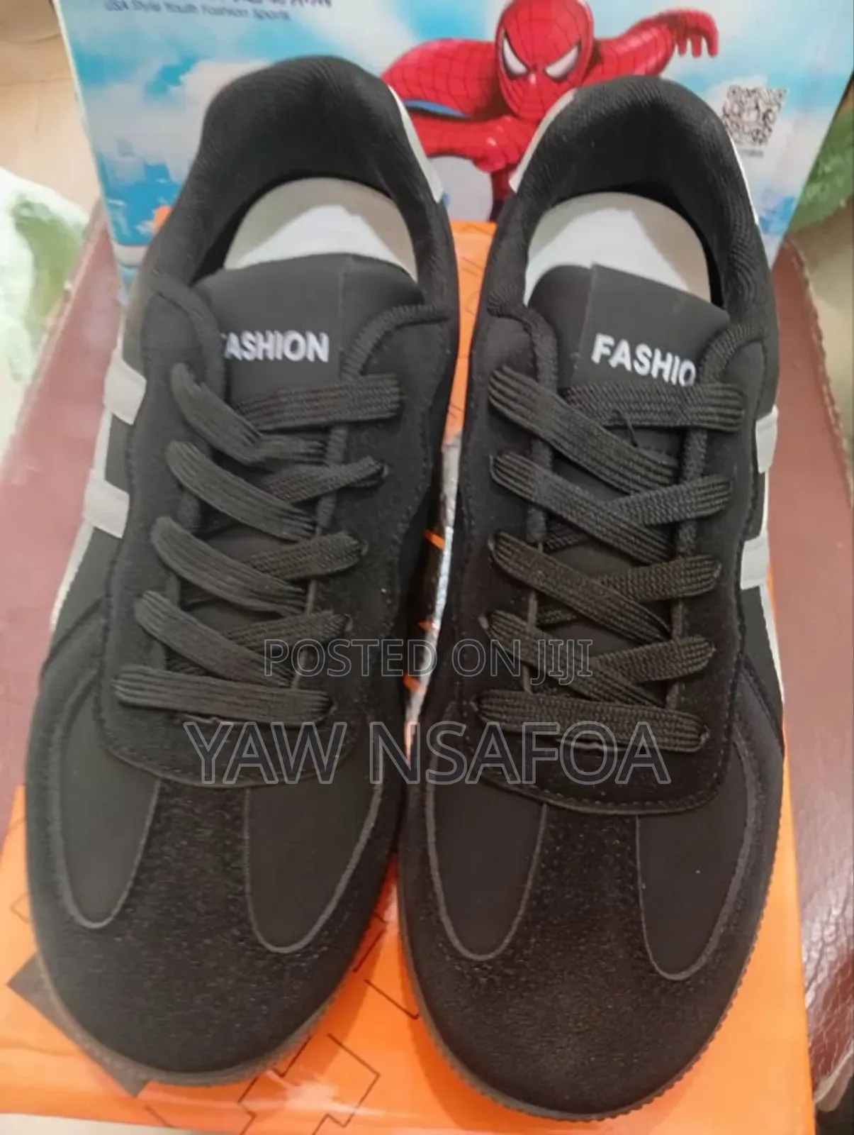 Kids Shoe Sneaker Home