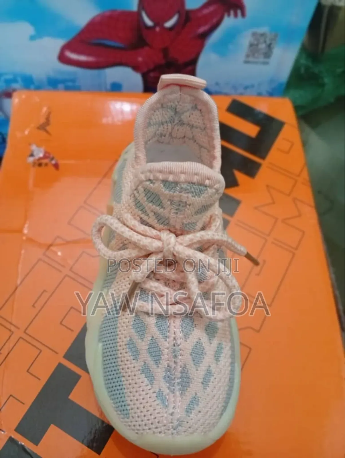 Kids Shoe Sneaker Home