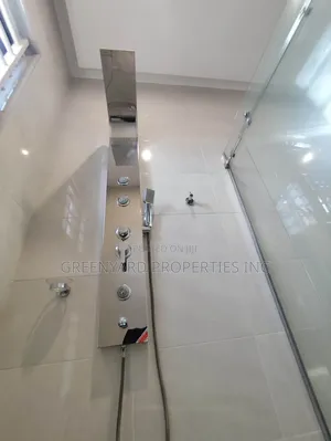 7bdrm House in American House, East Legon for rent