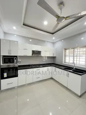 3bdrm Townhouse / Terrace in Paradise Estate for rent