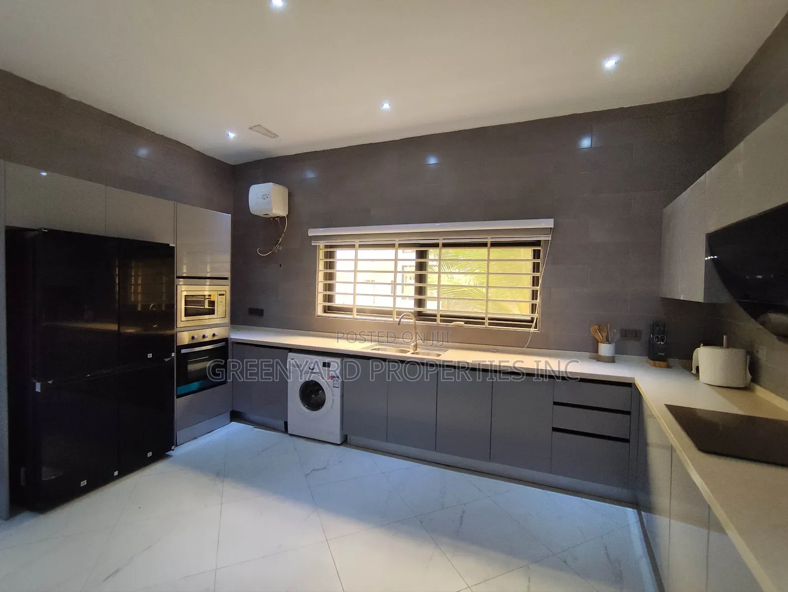 Furnished 4bdrm Townhouse / Terrace in East, Airport Residential Area