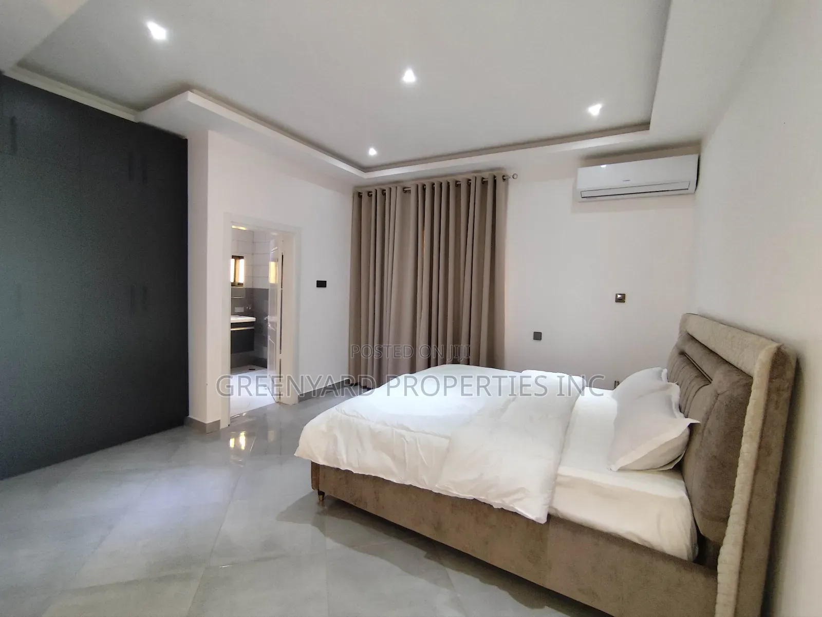 Furnished 4bdrm Townhouse / Terrace in East, Airport Residential Area