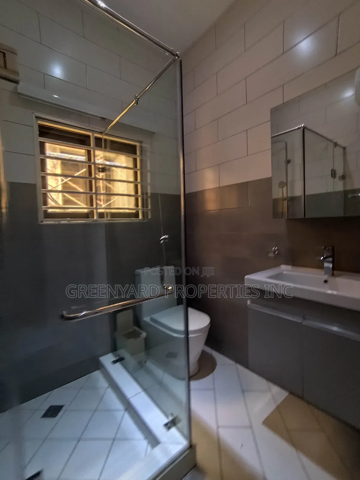 Furnished 4bdrm Townhouse / Terrace in East, Airport Residential Area