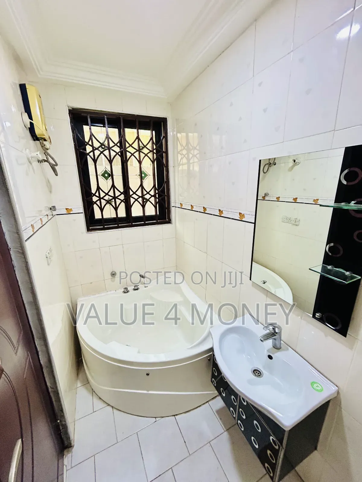 Furnished 7bdrm House in Value For Money, East Legon for sale