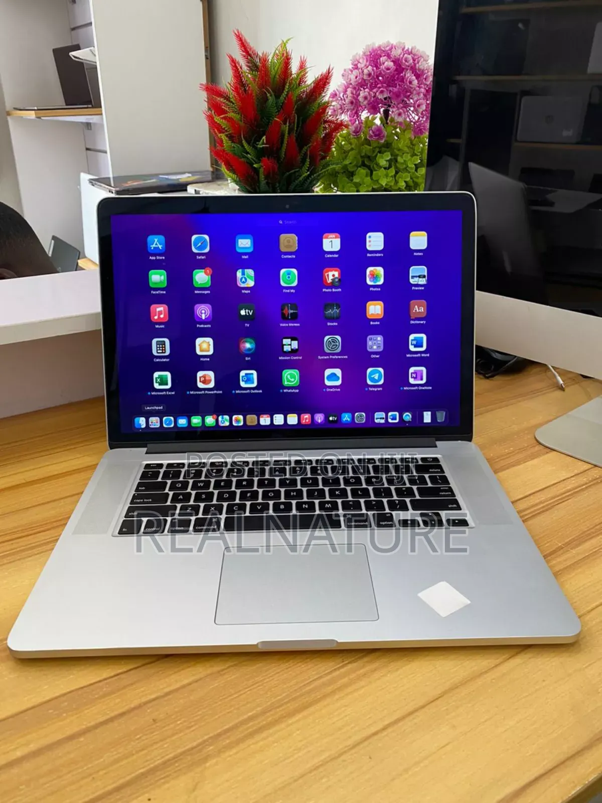 Laptop Apple MacBook 2015 16GB Intel Core I7 SSD 512GB