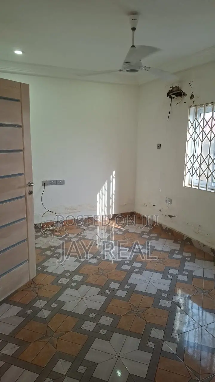 3bdrm Apartment in Jayreal Estate, Kasoa for rent