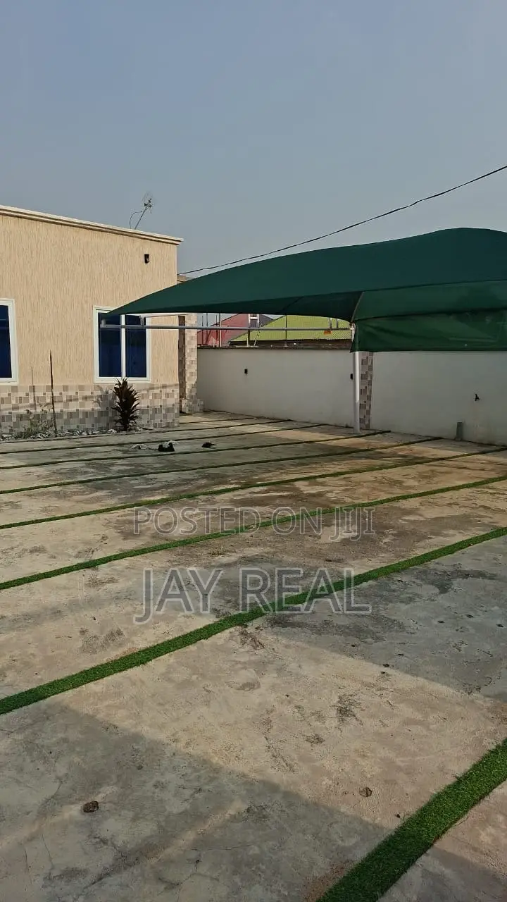 3bdrm Apartment in Jayreal Estate, Kasoa for rent