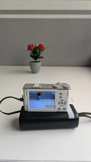 Digital Camera