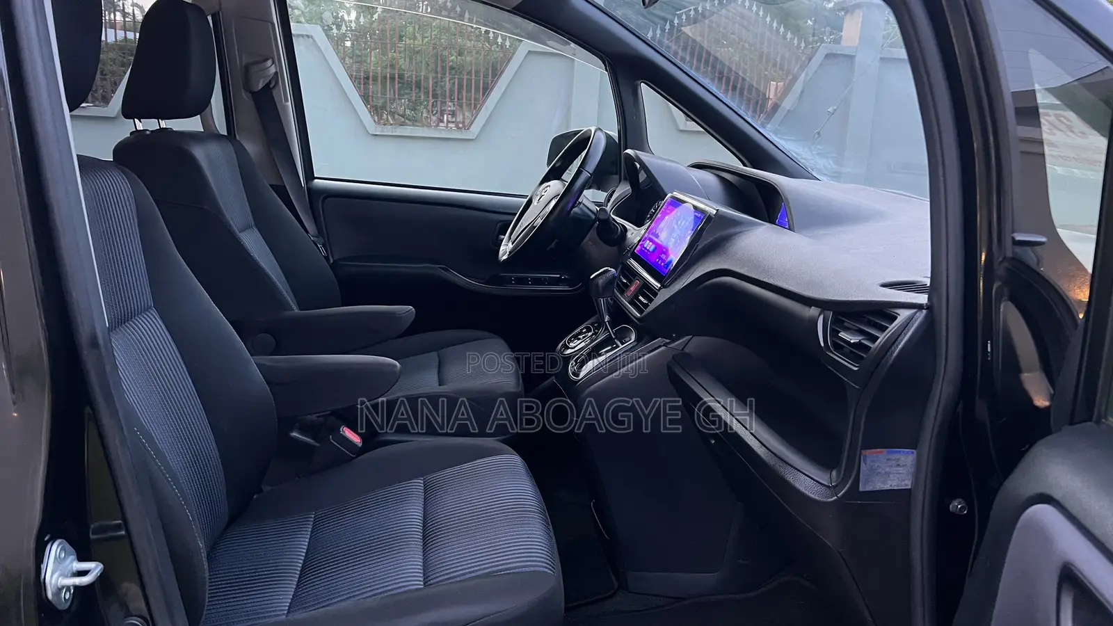 Toyota Voxy 2015 Black