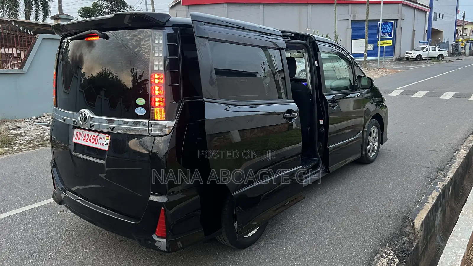 Toyota Voxy 2015 Black
