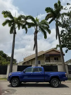 Toyota Tacoma SR5 2022 Blue