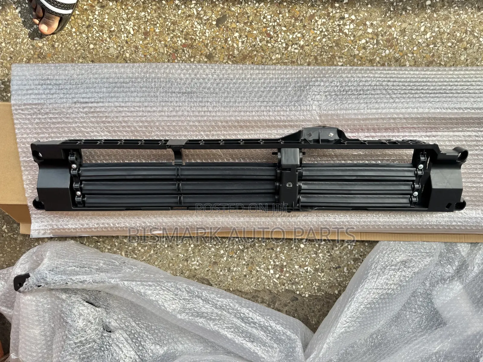 Honda Crv 2023-2024-2025 Shutter Grill With Motor