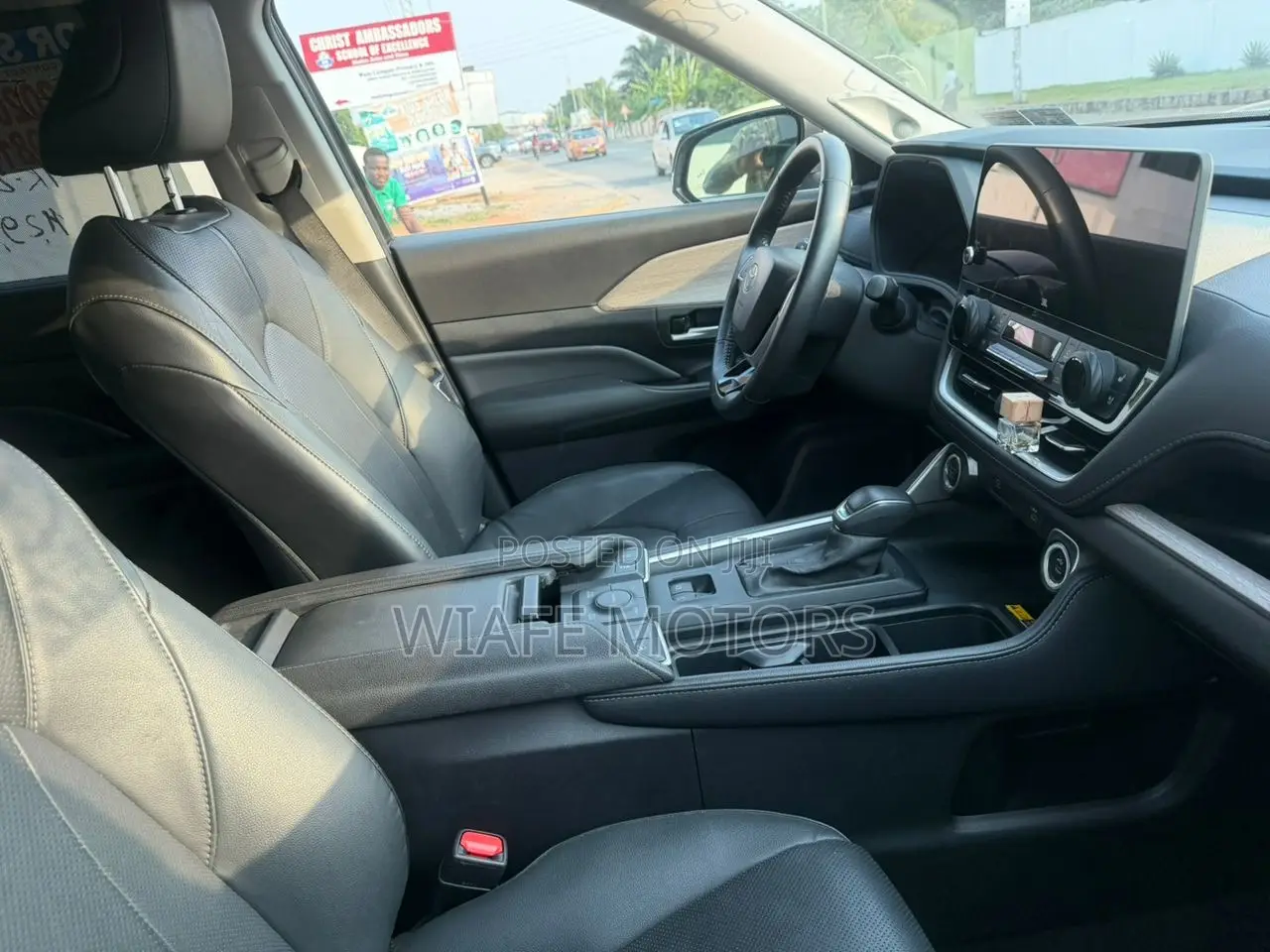Toyota Highlander Limited AWD 2024 Black
