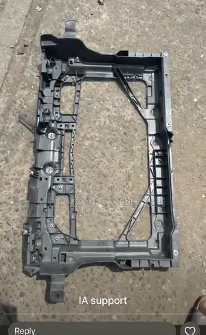 Toyota Yaris Ia Radiator Support