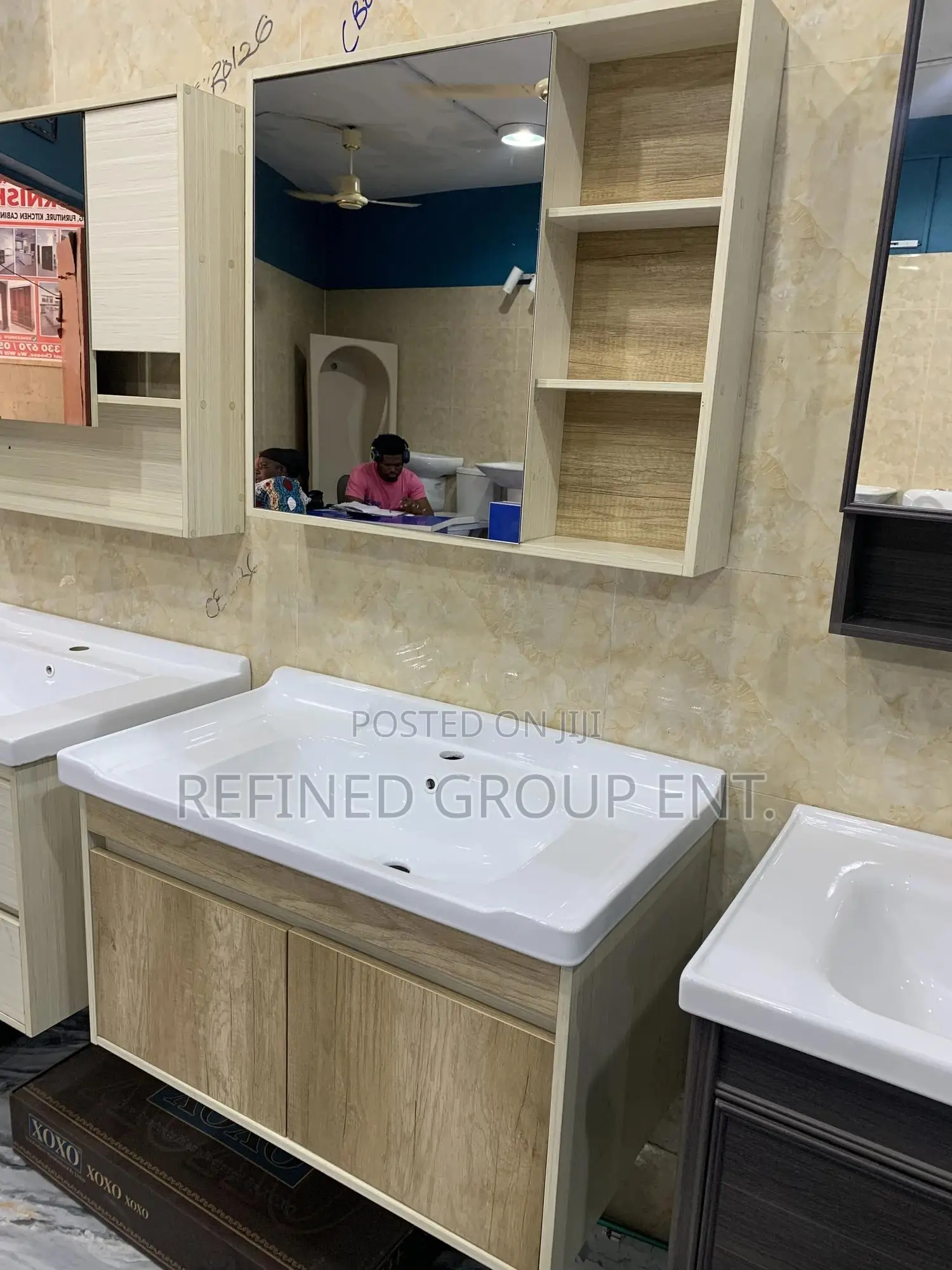 Wash Hand Cabinet