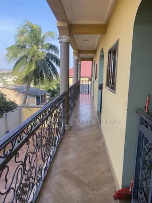 1bdrm Apartment in Chis-Lon Real Estate, Adade for rent