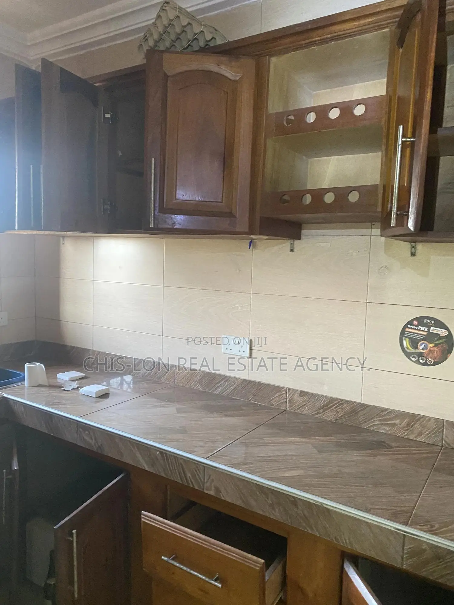 1bdrm Apartment in Chis-Lon Real Estate, Adade for rent