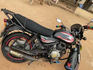 New Bajaj Boxer 150 UG 2022 Gold