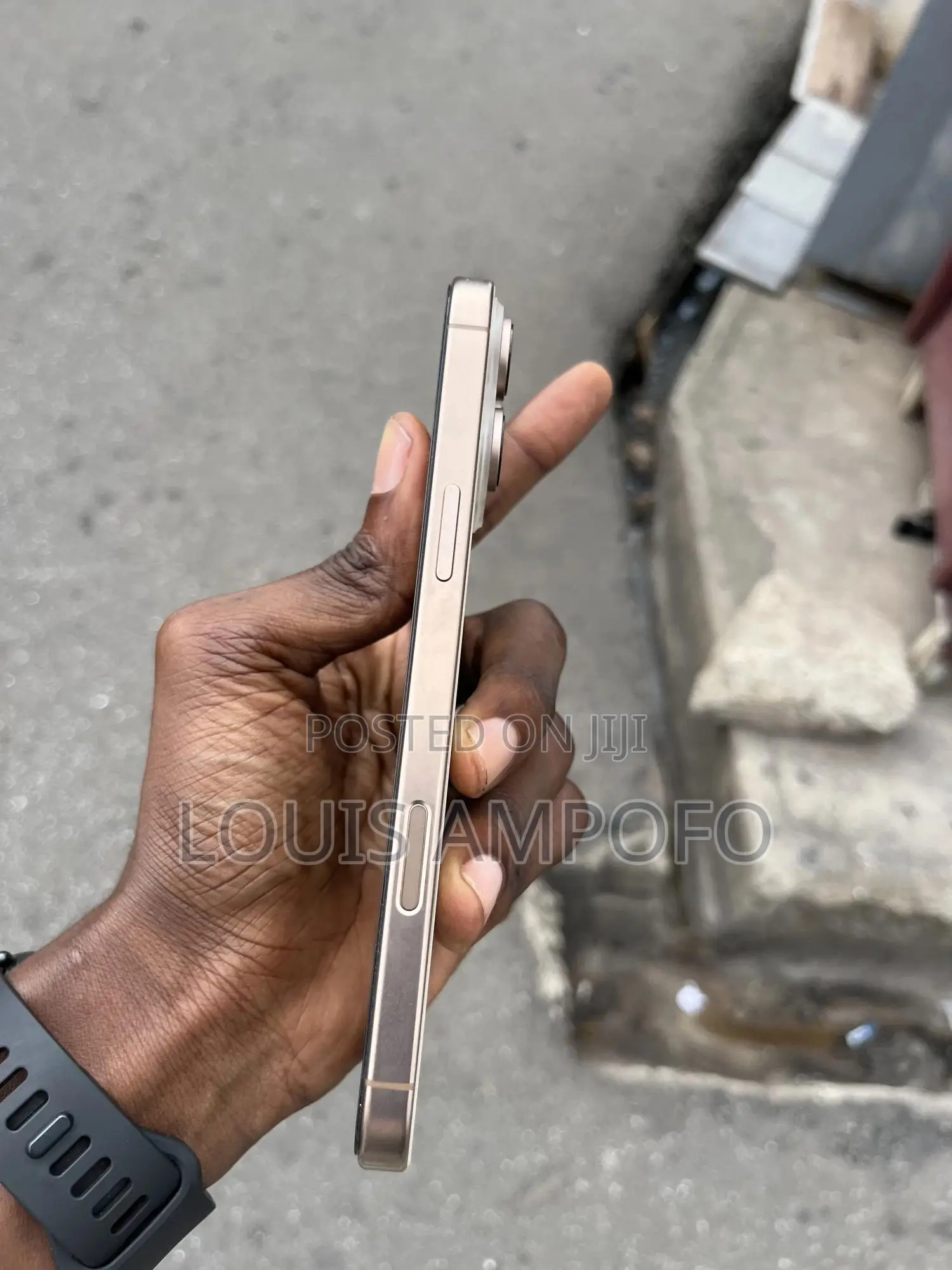 Apple iPhone 16 Pro Max 256 GB Gold