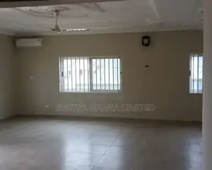 3bdrm House in Tema Community 25 for sale