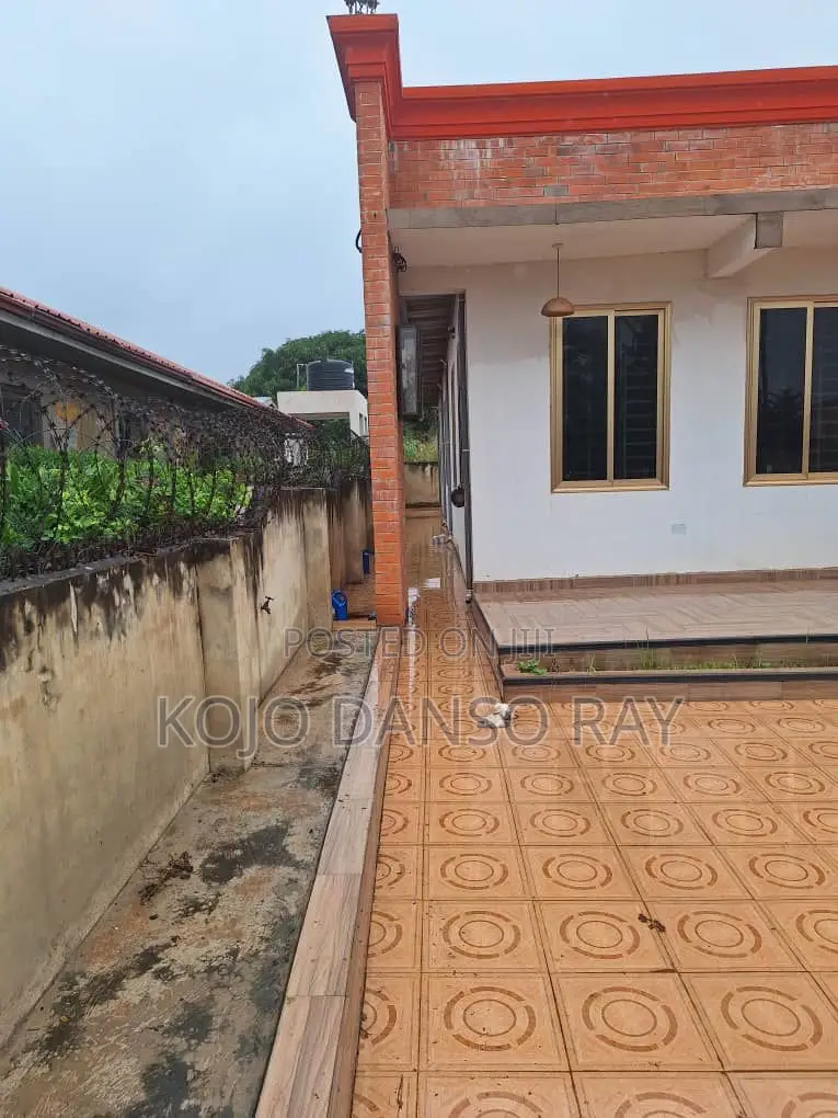 3bdrm House in Pandak Agency, Oyarifa for rent