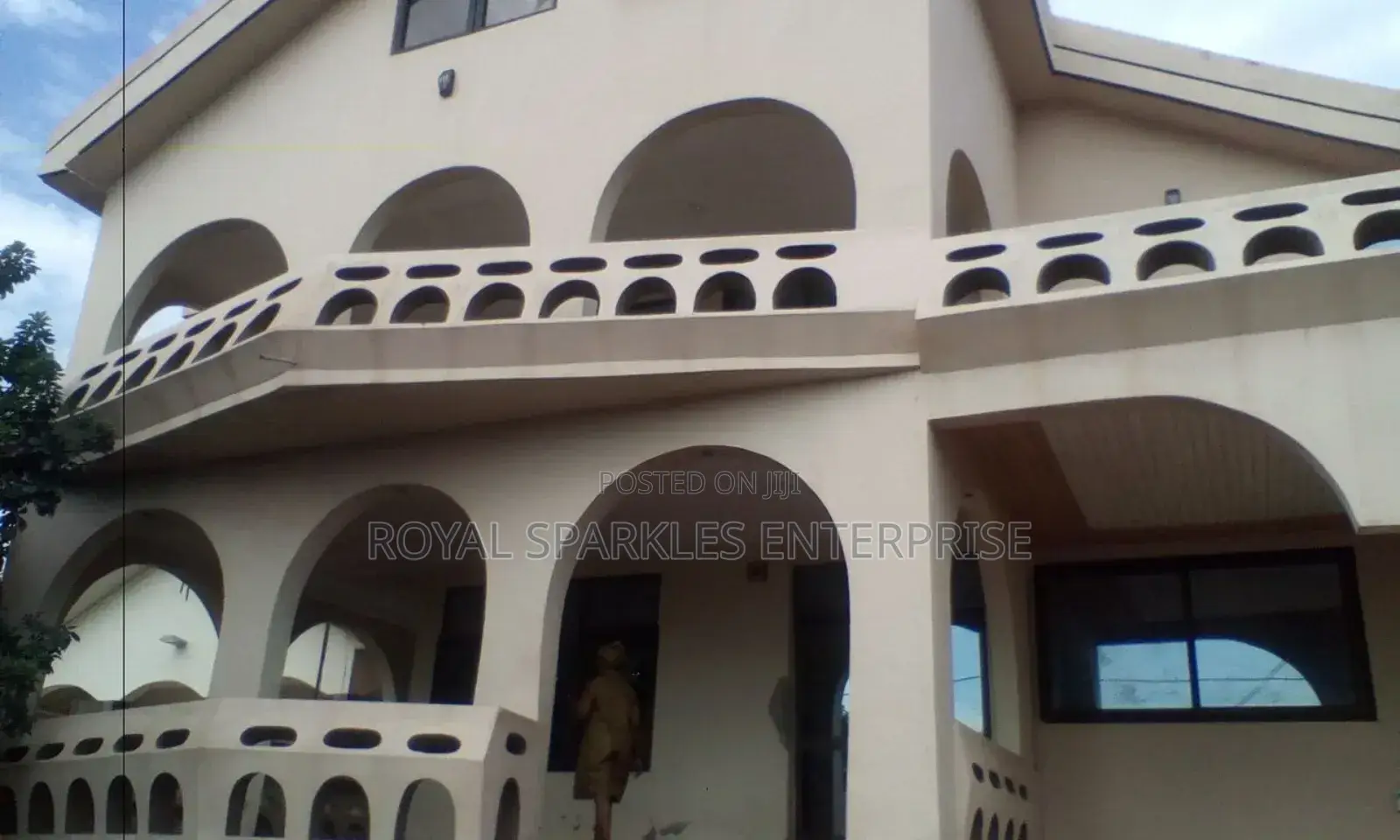 6bdrm House in Gbawe for rent
