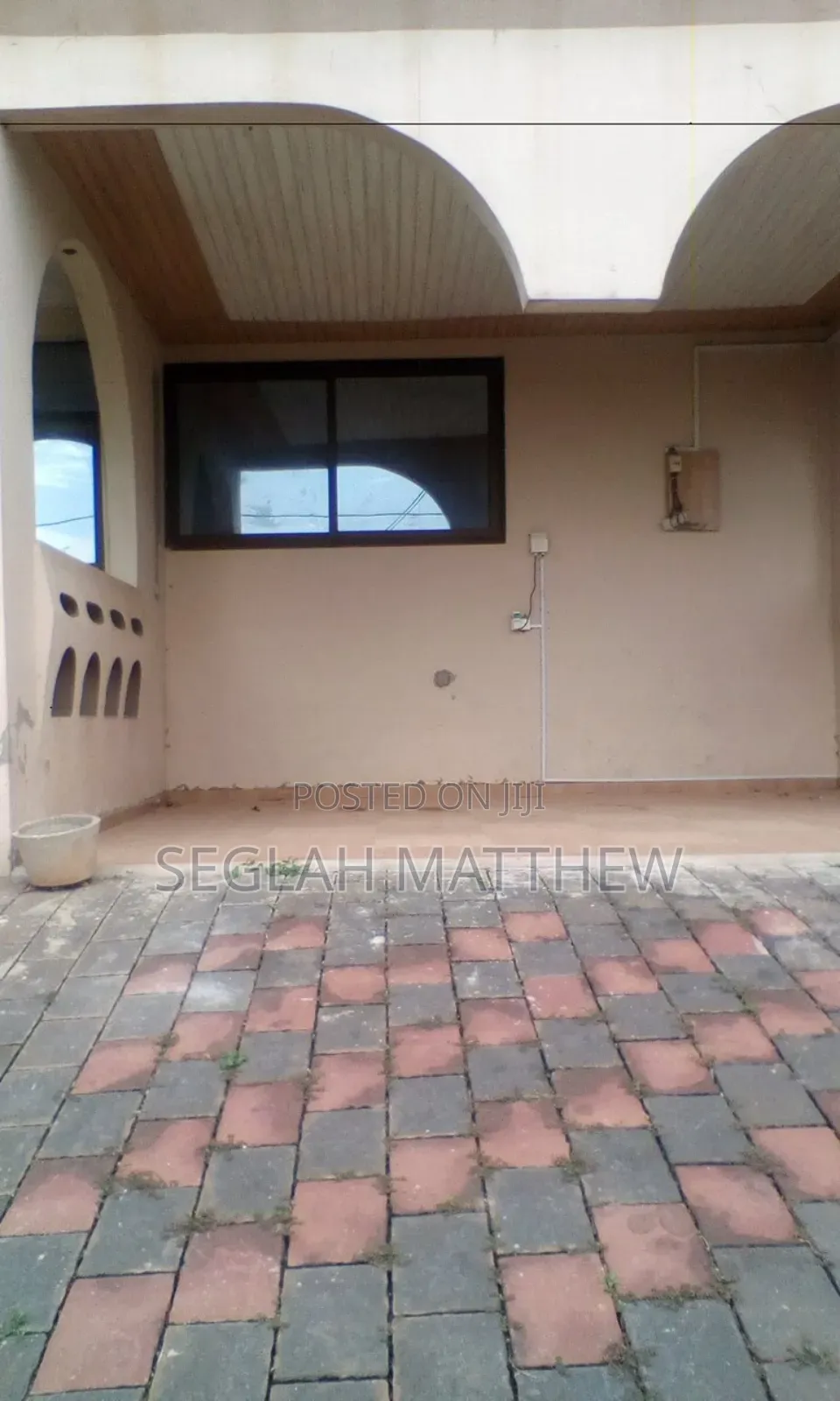 6bdrm House in Gbawe for rent