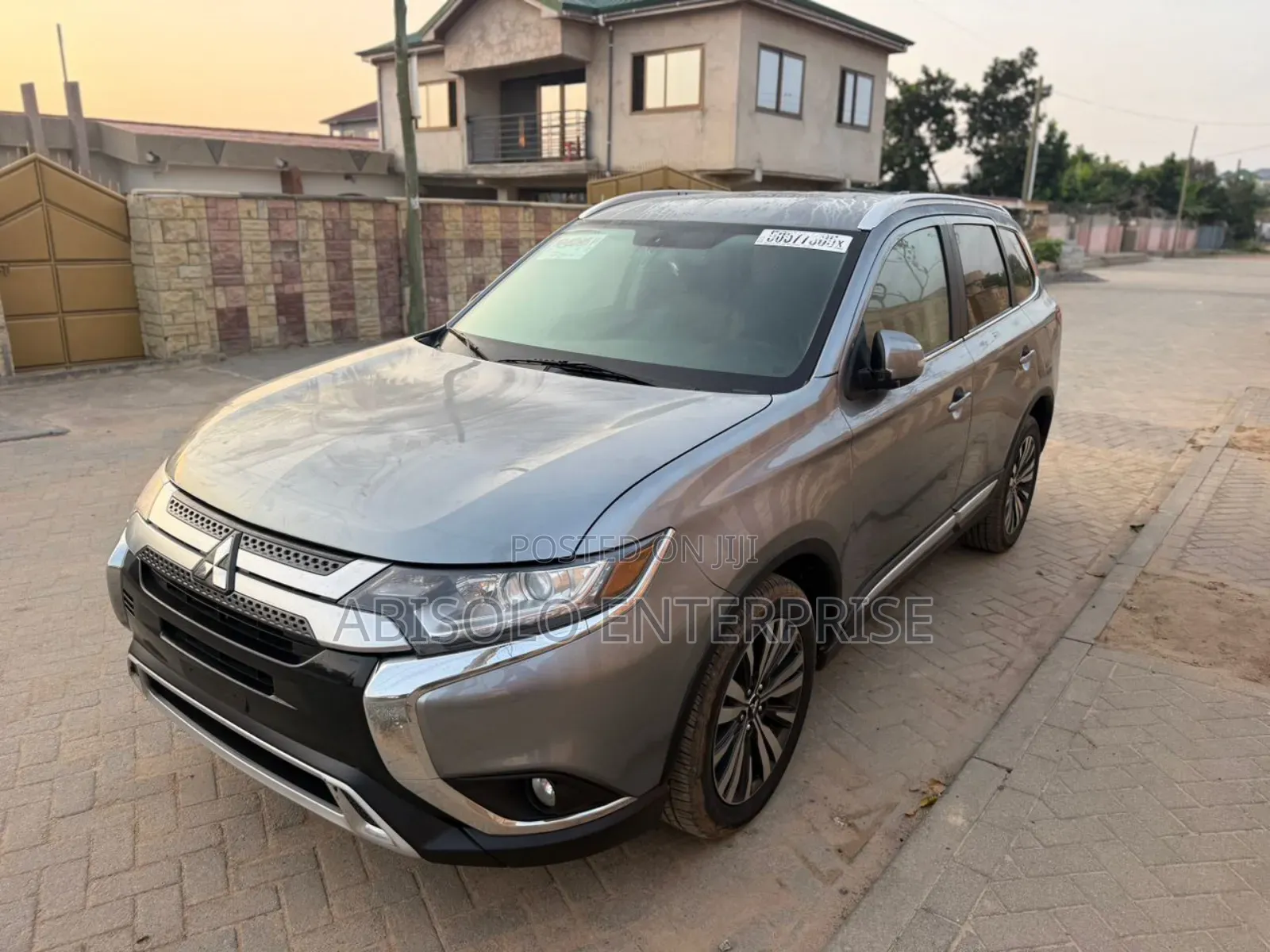 Mitsubishi Outlander 2020 Gray
